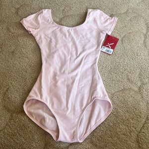 Capezio women’s size extra small color pink leotard